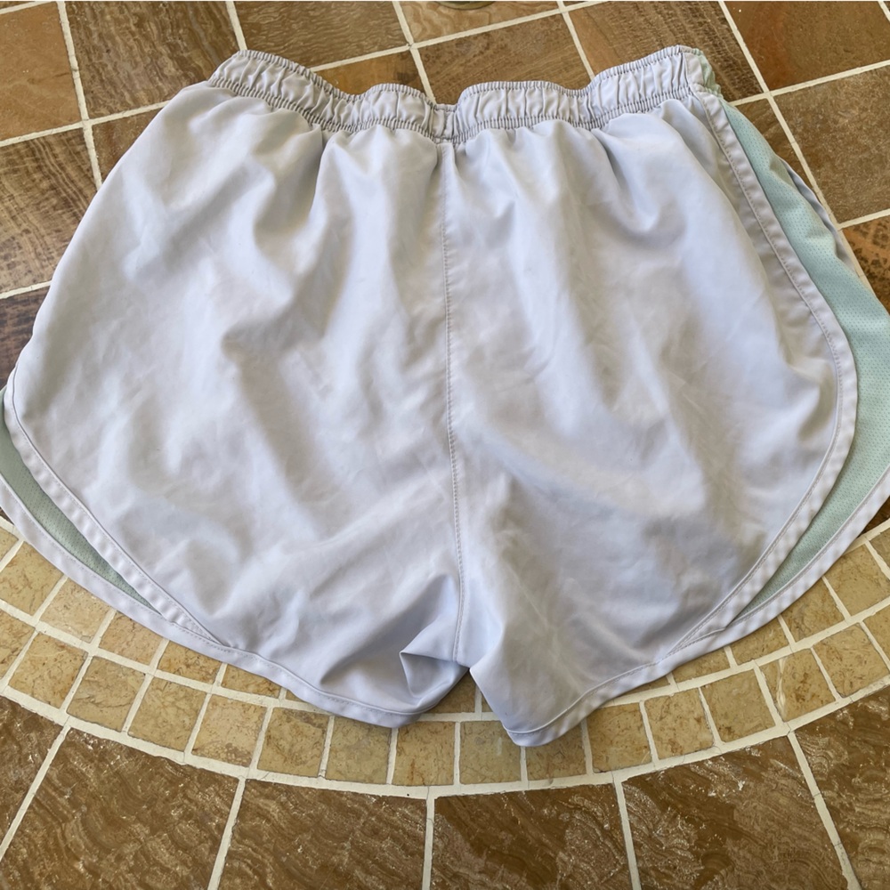 Nike white and mint green shorts - Picture 2 of 3